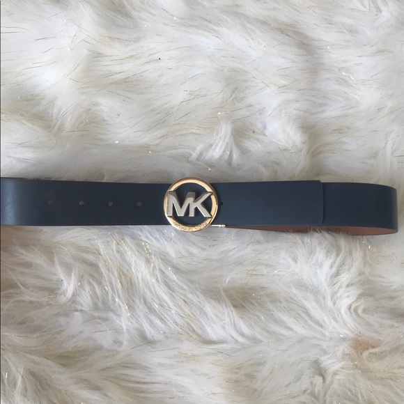 Reversible Michael Kors Belt - Picture 2 of 2